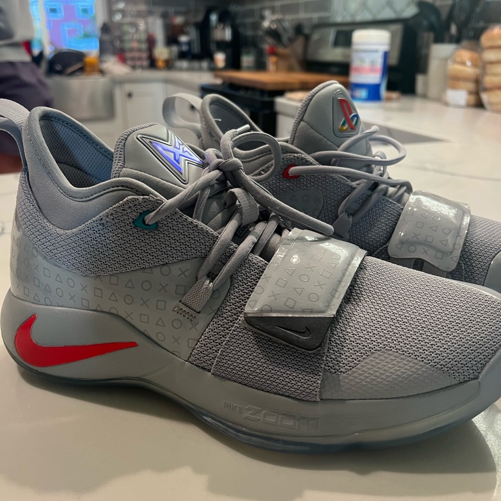 Nike PG 2.5 Playstation Wolf Gray Never Worn